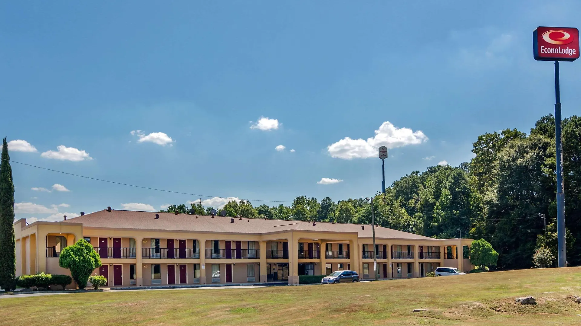 4 Econo Lodge Hotels in Atlanta Metro Worth Booking